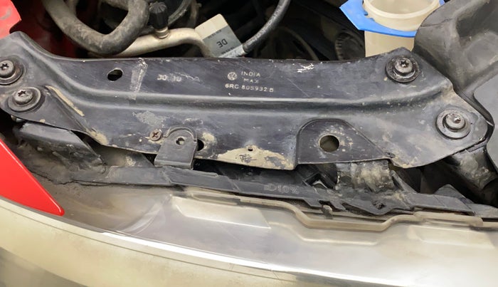 2010 Volkswagen Polo TRENDLINE 1.2L PETROL, Petrol, Manual, 88,686 km, Right headlight - Clamp has minor damage