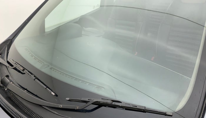 2014 Hyundai Grand i10 SPORTZ 1.2 KAPPA VTVT, Petrol, Manual, 87,327 km, Front windshield - Minor spot on windshield