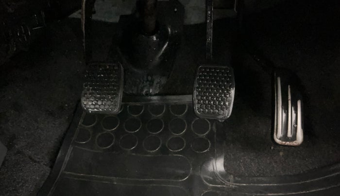 2016 Maruti Alto 800 LXI CNG AIRBAG, CNG, Manual, 64,405 km, Pedals