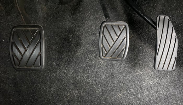 2014 Maruti Wagon R Stingray VXI, Petrol, Manual, 50,467 km, Pedals