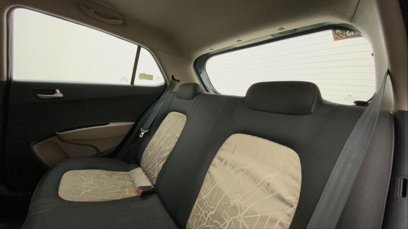 2015 Hyundai Grand i10 SPORTZ 1.2 KAPPA VTVT, Petrol, Manual, 62,496 km, Right Side Rear Door Cabin