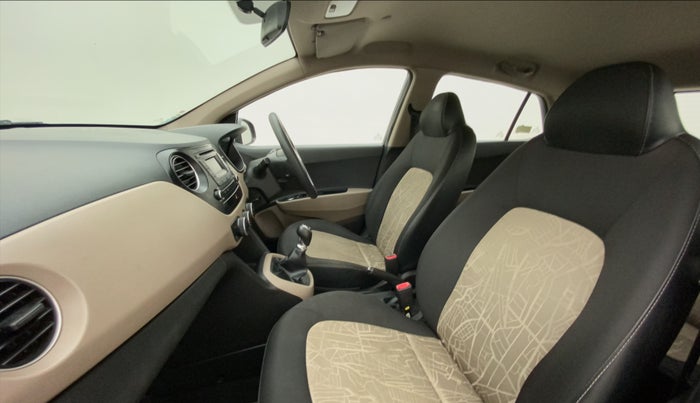 2015 Hyundai Grand i10 SPORTZ 1.2 KAPPA VTVT, Petrol, Manual, 62,496 km, Right Side Front Door Cabin