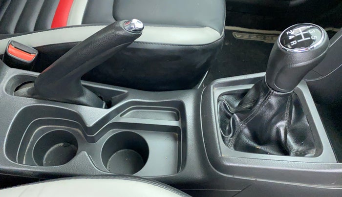 2017 Maruti Vitara Brezza ZDI PLUS, Diesel, Manual, 91,392 km, Gear Lever