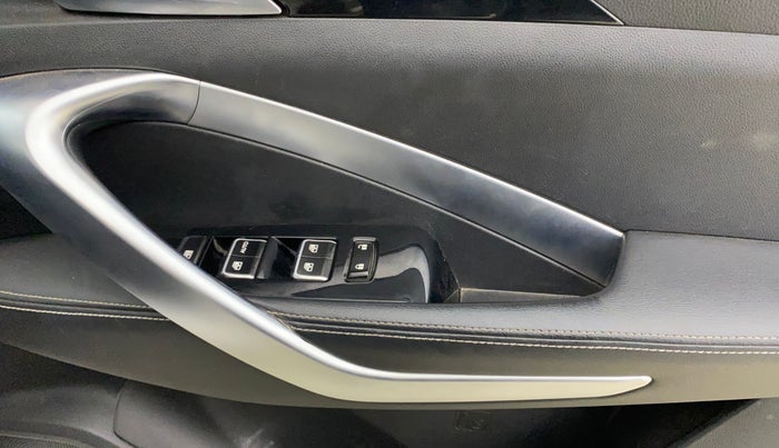 2020 MG HECTOR SMART 1.5 DCT PETROL, Petrol, Automatic, 50,644 km, Driver Side Door Panels Control