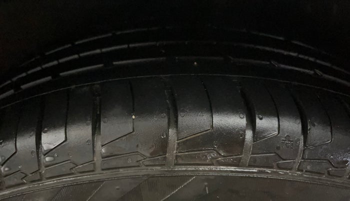 2018 Ford Ecosport TITANIUM + 1.5L PETROL AT, Petrol, Automatic, 76,305 km, Left Rear Tyre Tread
