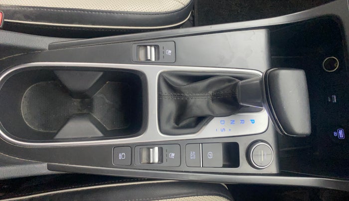 2020 Hyundai Creta SX (O) AT 1.5 DIESEL, Diesel, Automatic, 61,144 km, Gear Lever