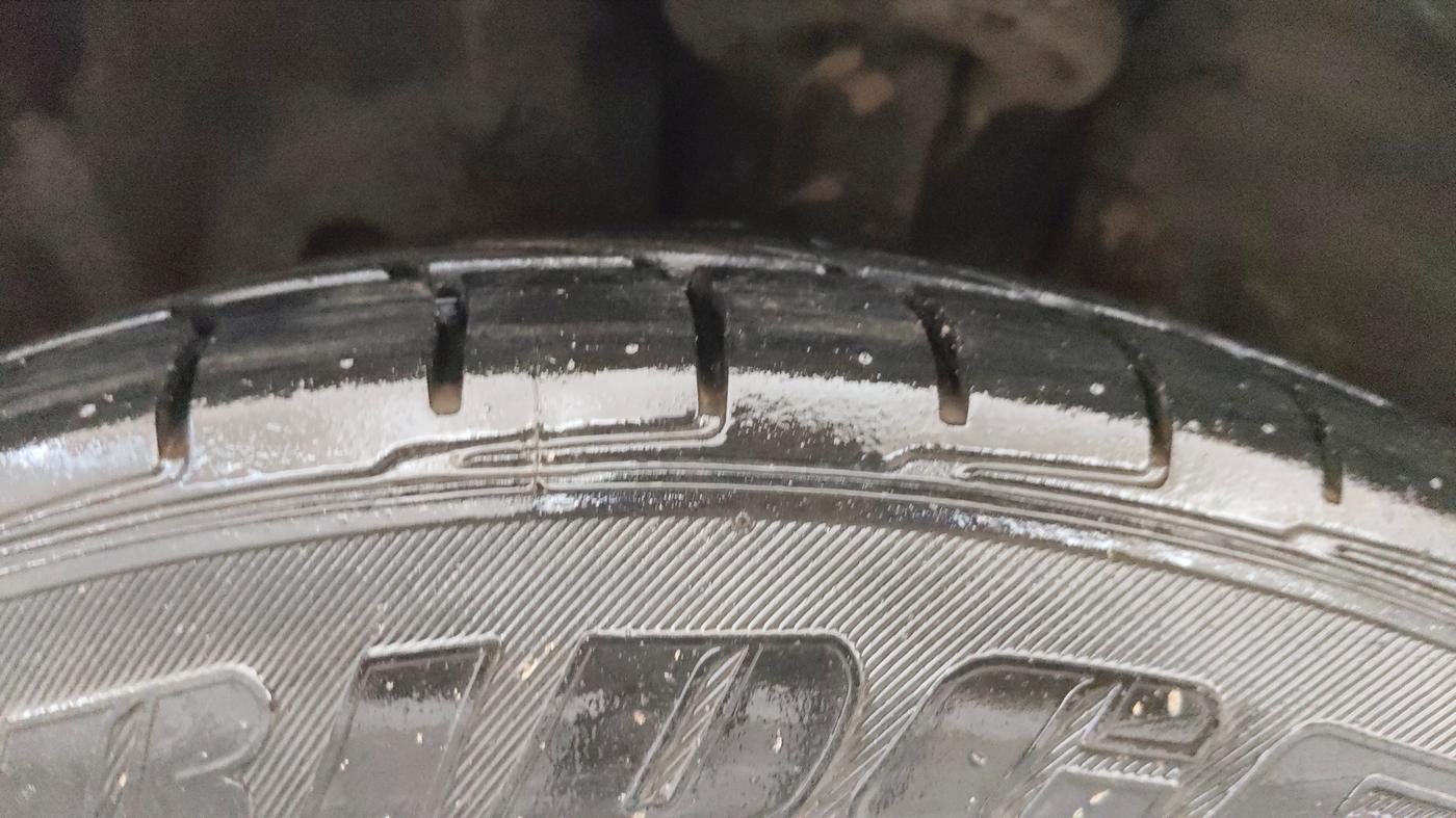 2015 Ford Ecosport TITANIUM 1.5L PETROL, Petrol, Manual, 40,331 km, Left Front Tyre Tread