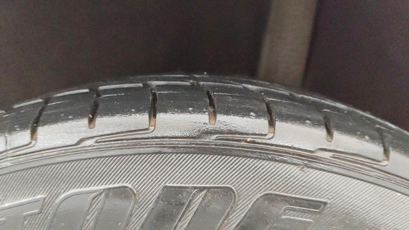 2015 Ford Ecosport TITANIUM 1.5L PETROL, Petrol, Manual, 40,331 km, Left Rear Tyre Tread
