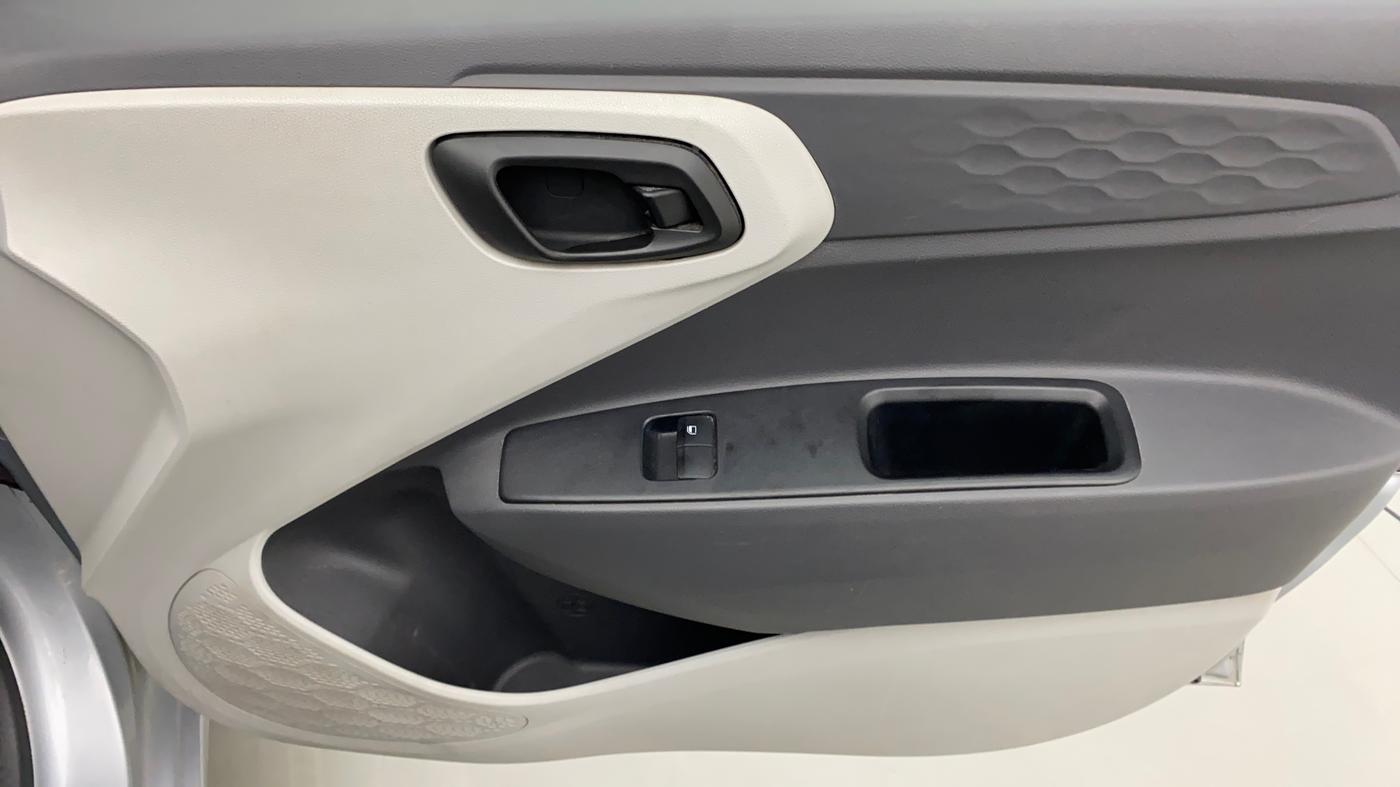 2021 Hyundai GRAND I10 NIOS ERA 1.2 KAPPA VTVT, Petrol, Manual, 44,491 km, Driver Side Door Panels Control