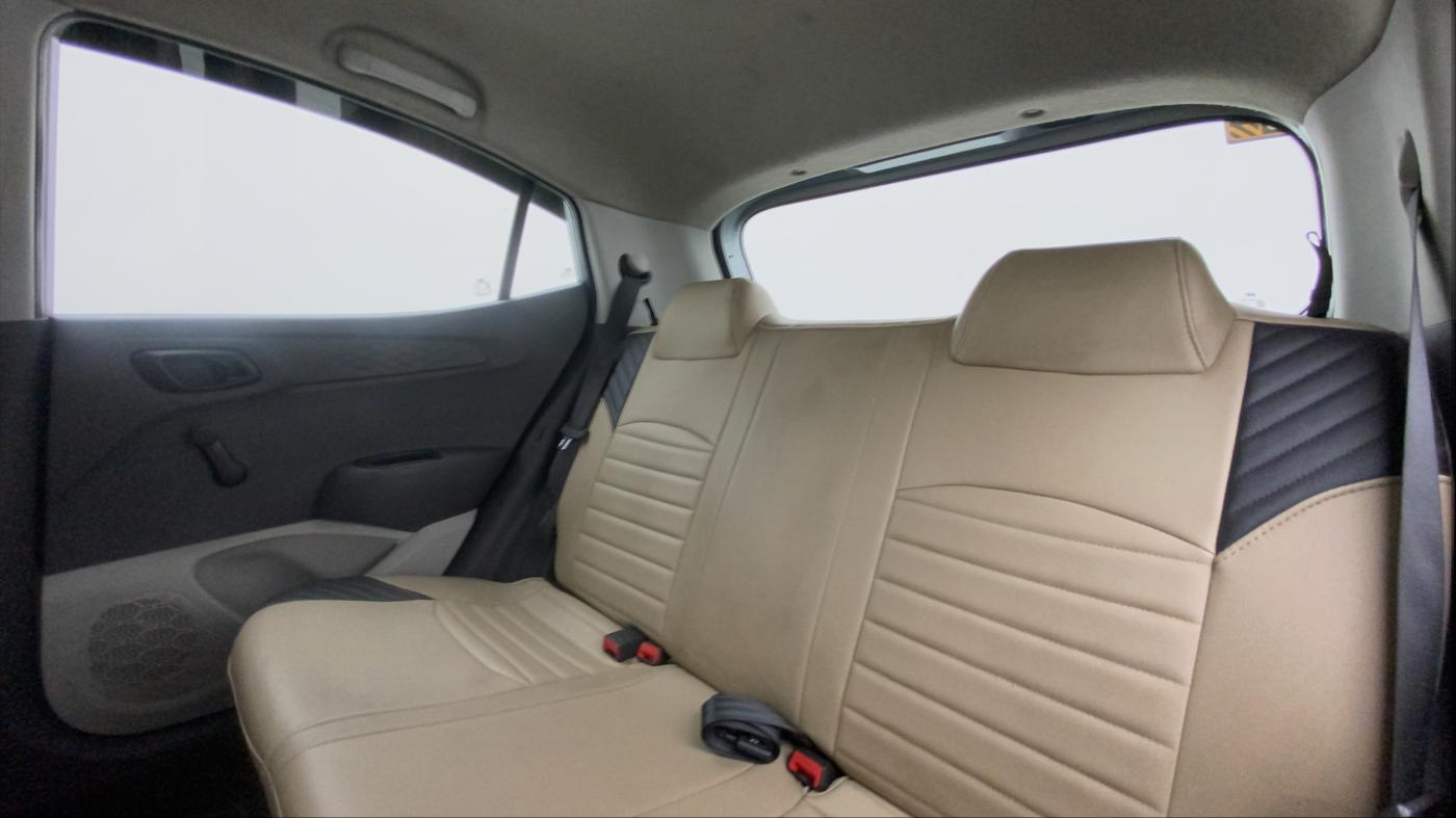 2021 Hyundai GRAND I10 NIOS ERA 1.2 KAPPA VTVT, Petrol, Manual, 44,491 km, Right Side Rear Door Cabin