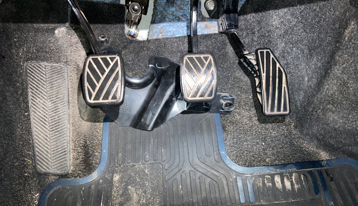 2021 Maruti Baleno DELTA PETROL 1.2, Petrol, Manual, 37,342 km, Pedals