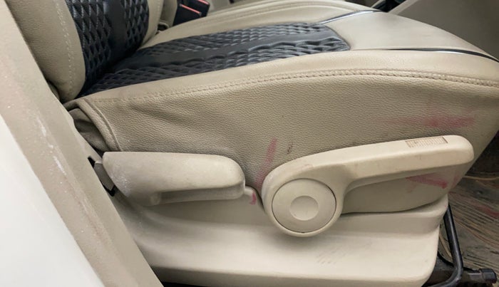 2019 Maruti Celerio ZXI (O), Petrol, Manual, 89,559 km, Driver Side Adjustment Panel