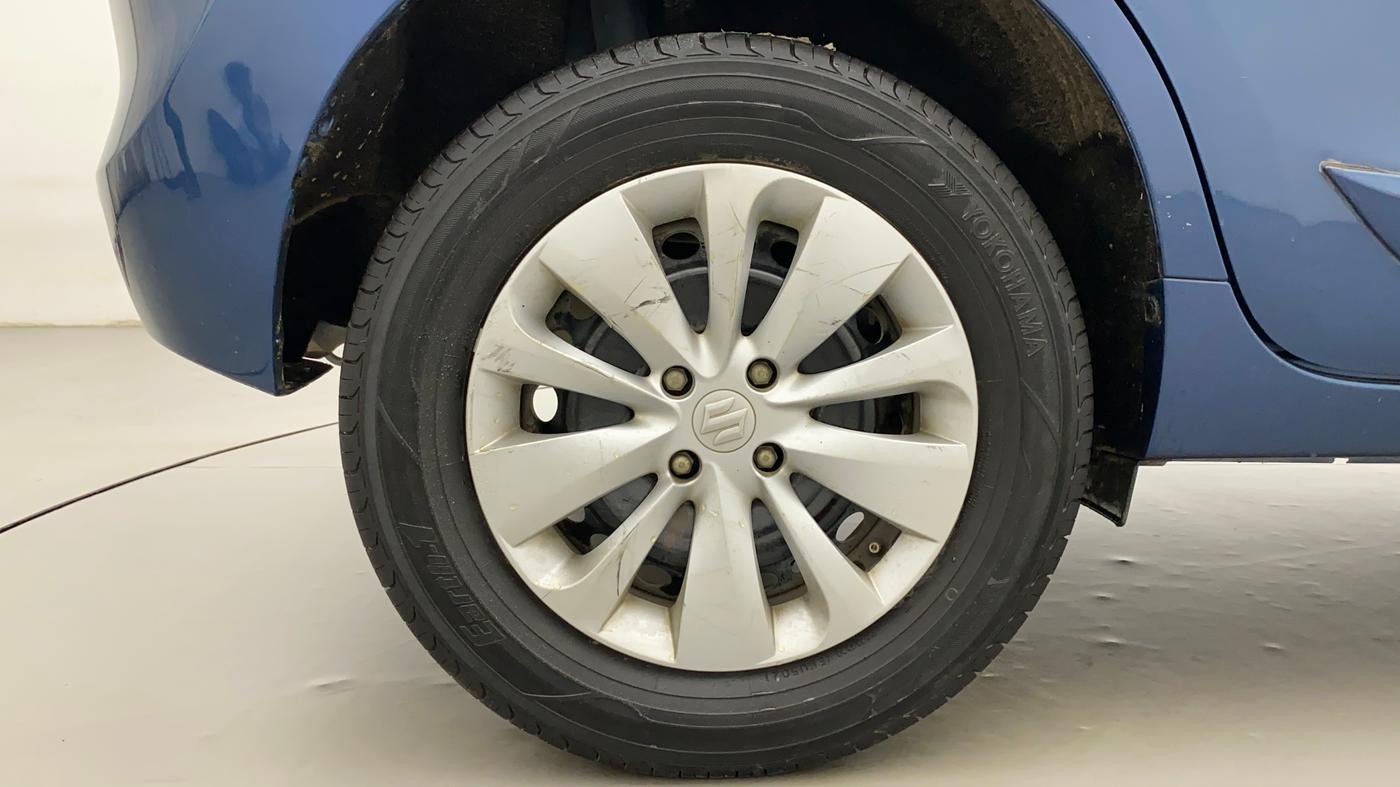 2017 Maruti Baleno DELTA PETROL 1.2, Petrol, Manual, 1,05,428 km, Right Rear Wheel