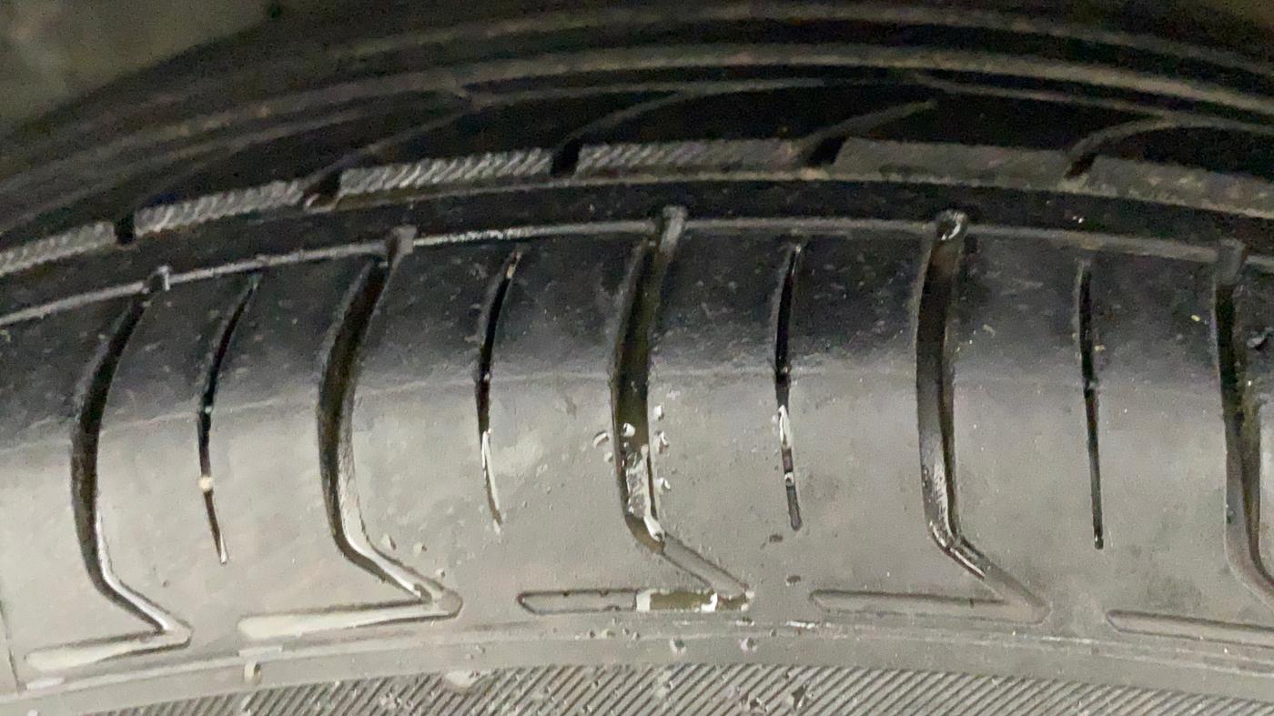 2017 Maruti Baleno DELTA PETROL 1.2, Petrol, Manual, 1,05,428 km, Left Rear Tyre Tread