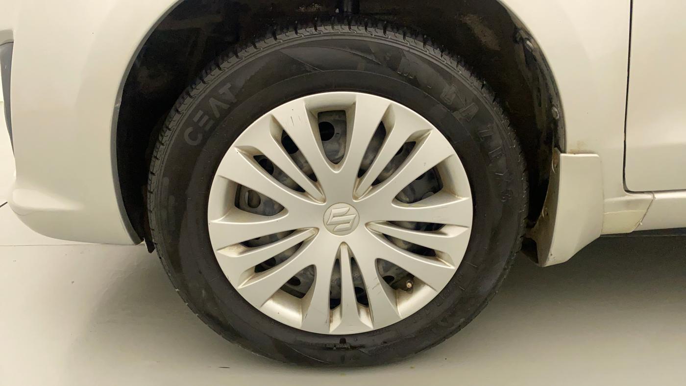2015 Maruti Ertiga VXI CNG, CNG, Manual, 52,143 km, Left Front Wheel