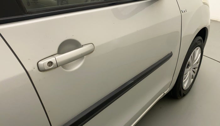 2015 Maruti Ertiga VXI CNG, CNG, Manual, 52,143 km, Driver-side door - Minor scratches