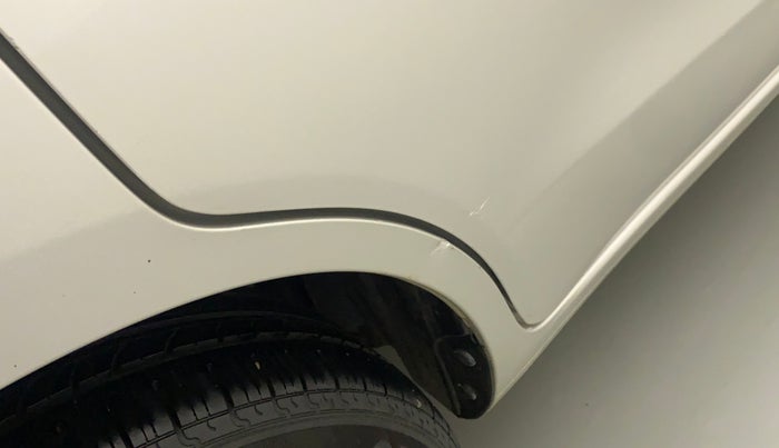 2015 Maruti Ertiga VXI CNG, CNG, Manual, 52,143 km, Right quarter panel - Slightly dented