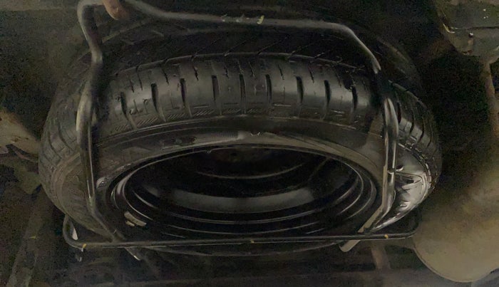2015 Maruti Ertiga VXI CNG, CNG, Manual, 52,143 km, Spare Tyre