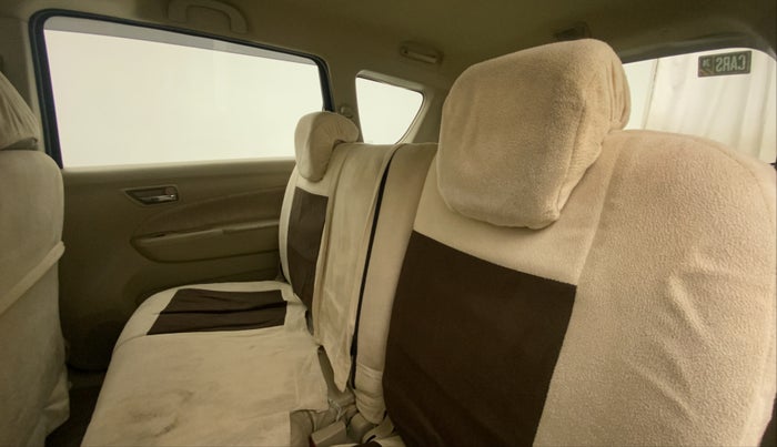 2015 Maruti Ertiga VXI CNG, CNG, Manual, 52,143 km, Right Side Rear Door Cabin