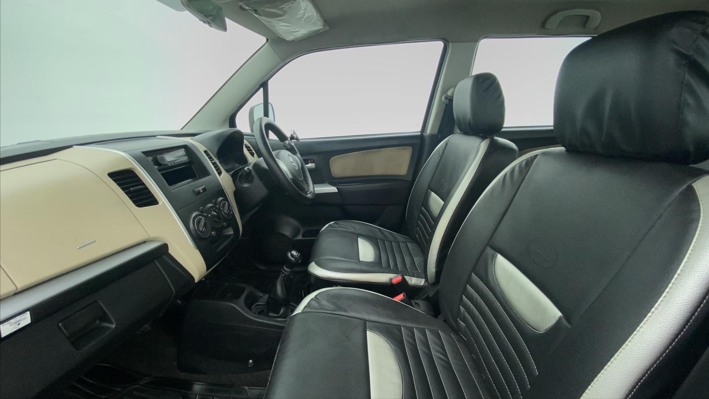 2017 Maruti Wagon R 1.0 LXI, Petrol, Manual, 26,604 km, Right Side Front Door Cabin