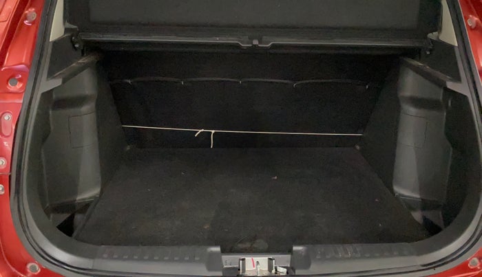 2016 Maruti Vitara Brezza LDI (O), Diesel, Manual, 72,775 km, Boot Inside