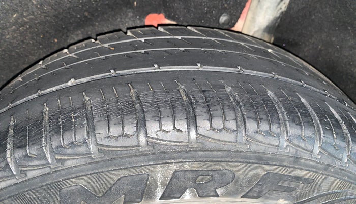 2016 Maruti Vitara Brezza LDI (O), Diesel, Manual, 72,775 km, Left Rear Tyre Tread