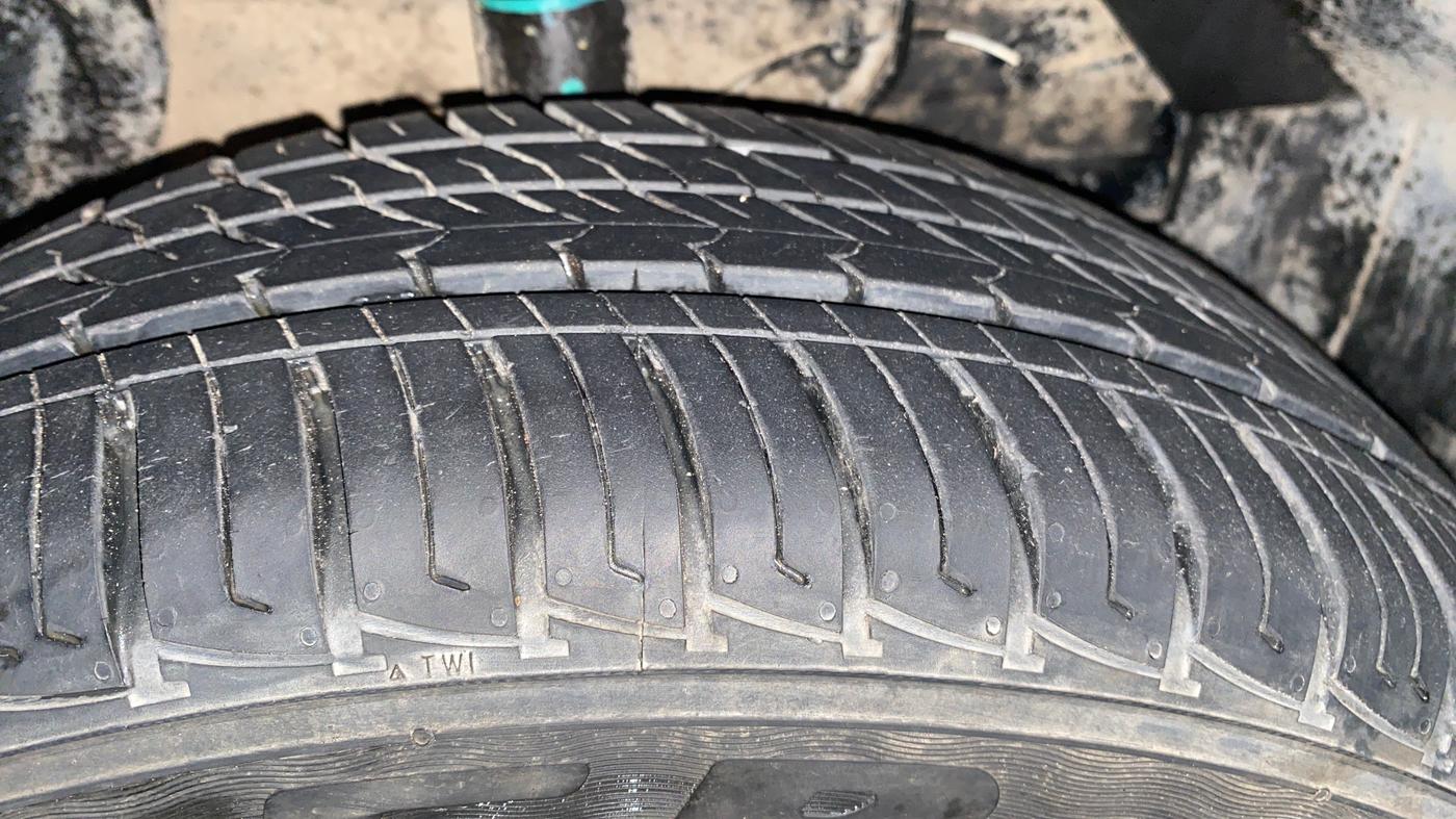 2016 Maruti Vitara Brezza LDI (O), Diesel, Manual, 72,775 km, Right Front Tyre Tread