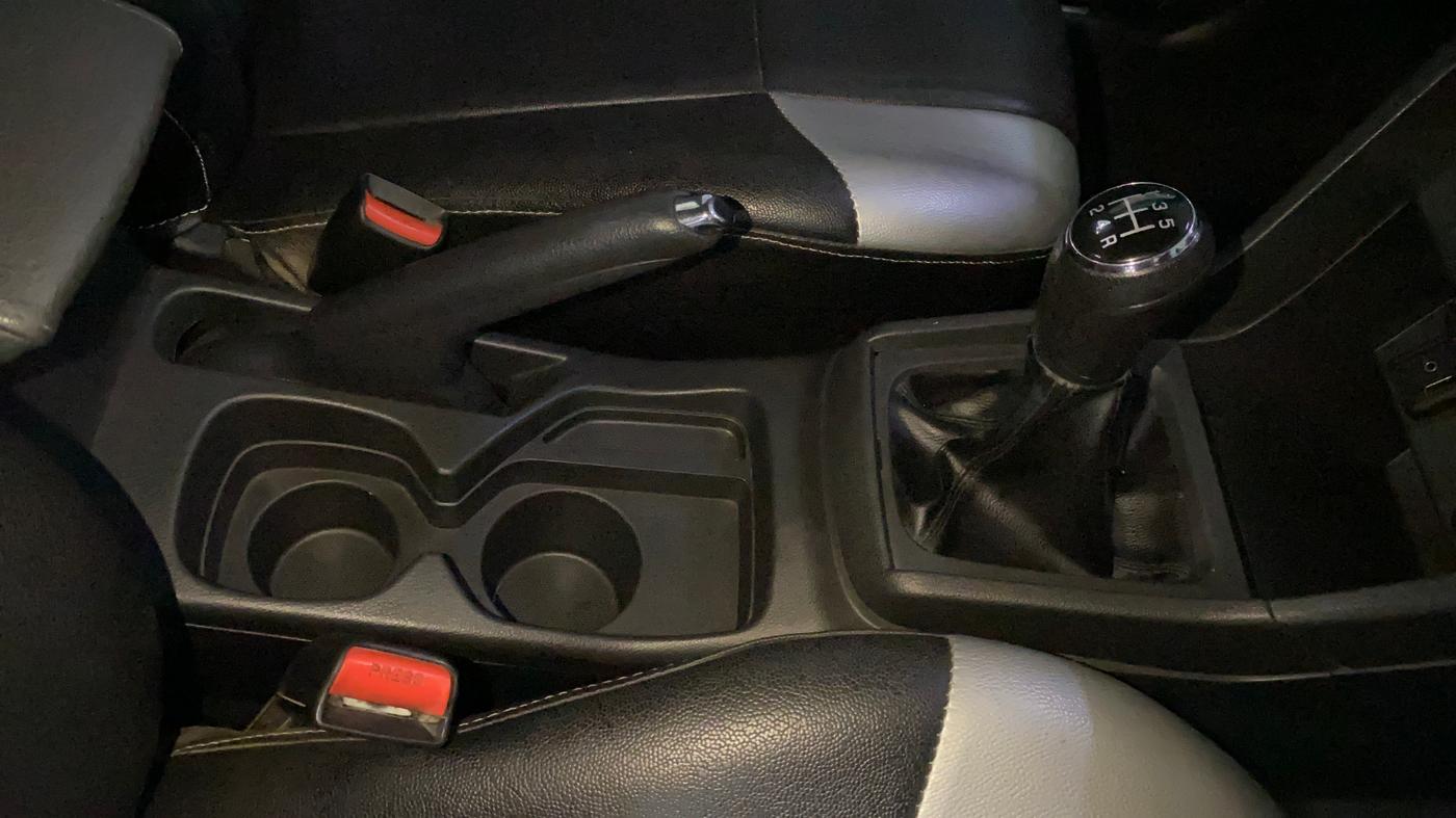 2016 Maruti Vitara Brezza LDI (O), Diesel, Manual, 72,775 km, Gear Lever