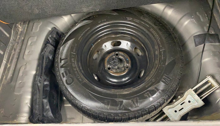 2017 Renault Kwid CLIMBER 1.0, Petrol, Manual, 70,982 km, Spare Tyre