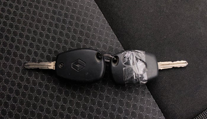 2019 Nissan Kicks XL 1.5, Petrol, Manual, 72,696 km, Key Close Up