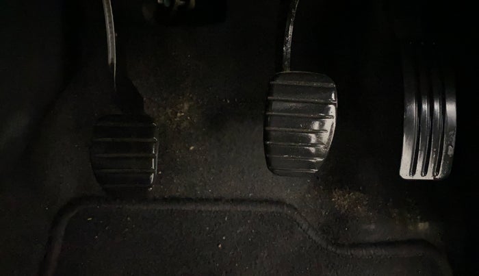 2019 Nissan Kicks XL 1.5, Petrol, Manual, 72,696 km, Pedals