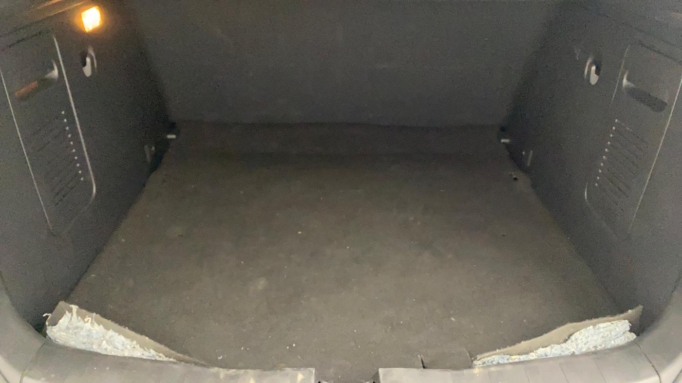 2019 Nissan Kicks XL 1.5, Petrol, Manual, 72,696 km, Boot Inside