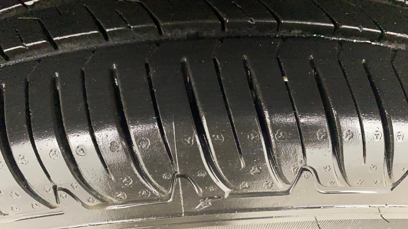 2019 Nissan Kicks XL 1.5, Petrol, Manual, 72,696 km, Right Rear Tyre Tread