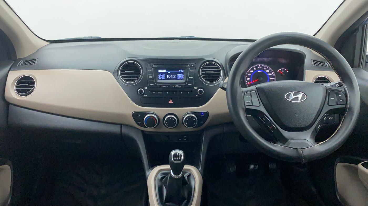 2016 Hyundai Grand i10 SPORTZ 1.2 KAPPA VTVT, Petrol, Manual, 17,364 km, Dashboard View
