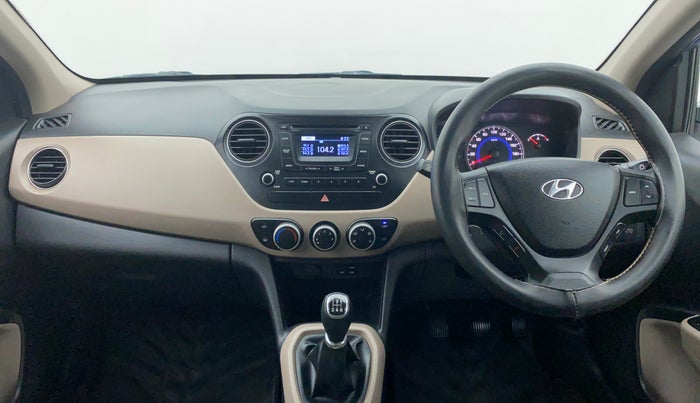 2016 Hyundai Grand i10 SPORTZ 1.2 KAPPA VTVT, Petrol, Manual, 17,364 km, Dashboard View