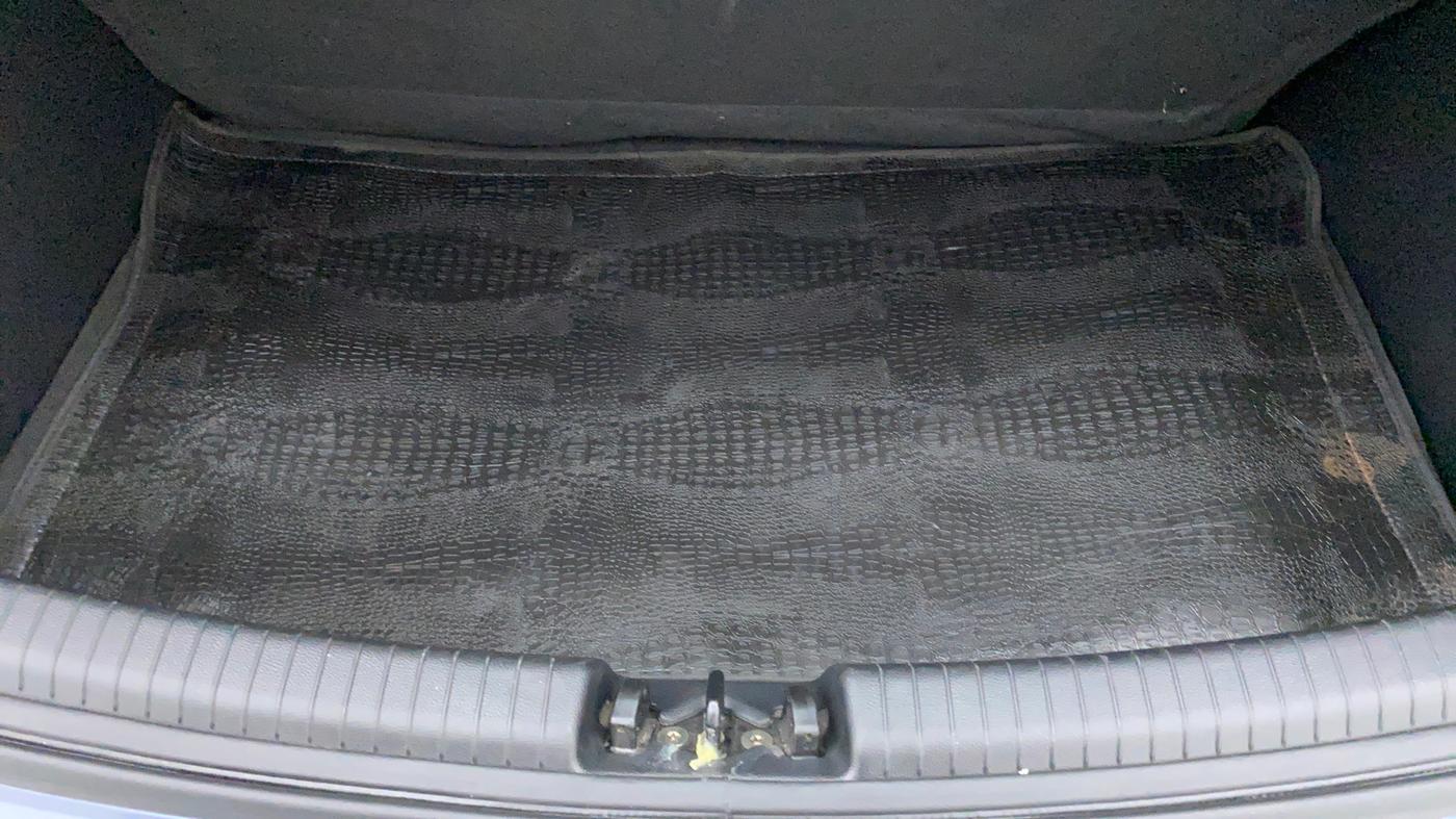 2016 Hyundai Grand i10 SPORTZ 1.2 KAPPA VTVT, Petrol, Manual, 17,364 km, Boot Inside View