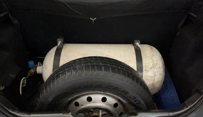 2020 Tata Tiago XE 1.2 REVOTRON, CNG, Manual, 83,130 km, Boot Inside