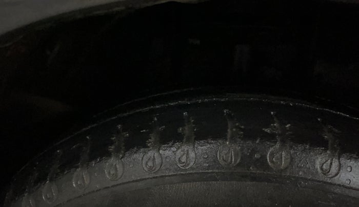 2020 Tata Tiago XE 1.2 REVOTRON, CNG, Manual, 83,130 km, Right Front Tyre Tread