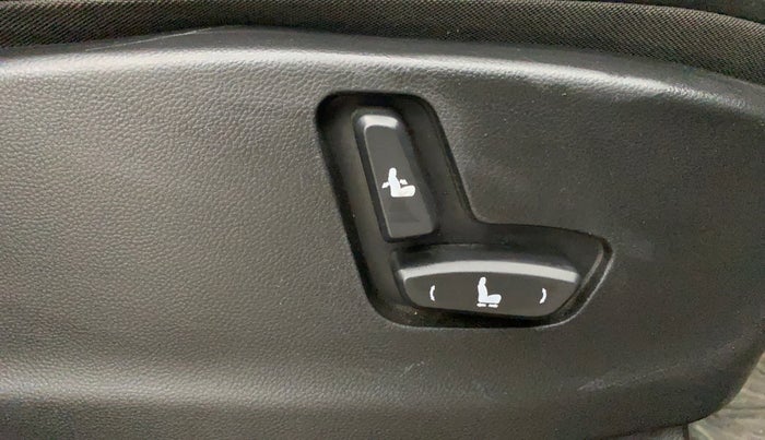 2020 MG HECTOR SHARP 1.5 DCT PETROL, Petrol, Automatic, 46,004 km, Driver Side Adjustment Panel