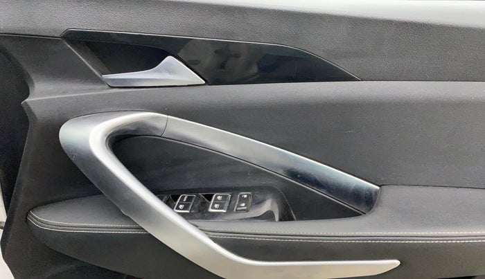 2020 MG HECTOR SHARP 1.5 DCT PETROL, Petrol, Automatic, 46,004 km, Driver Side Door Panels Control