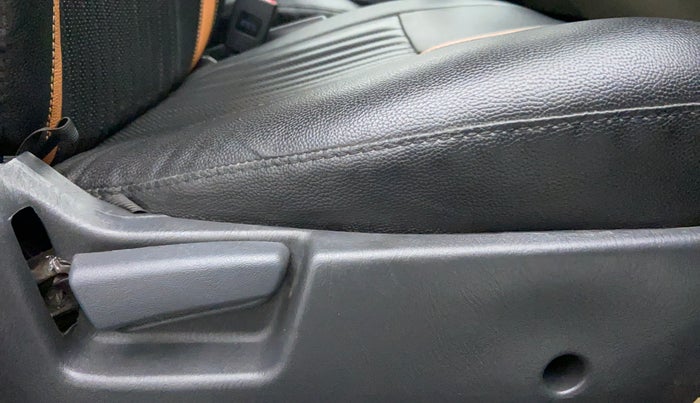 2015 Maruti Alto K10 VXI P, Petrol, Manual, 27,150 km, Driver Side Adjustment Panel