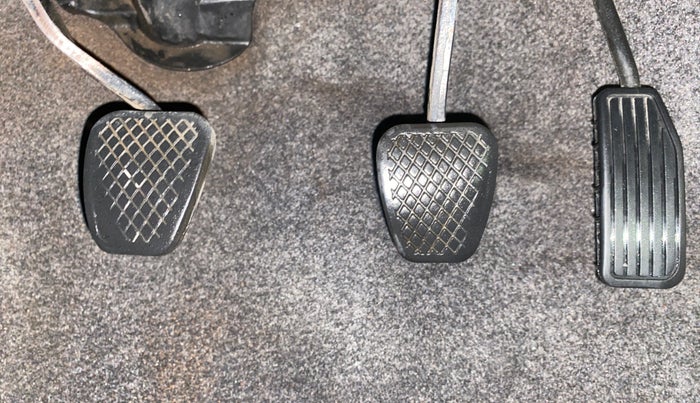 2013 Honda Brio S MT, Petrol, Manual, 74,627 km, Pedals