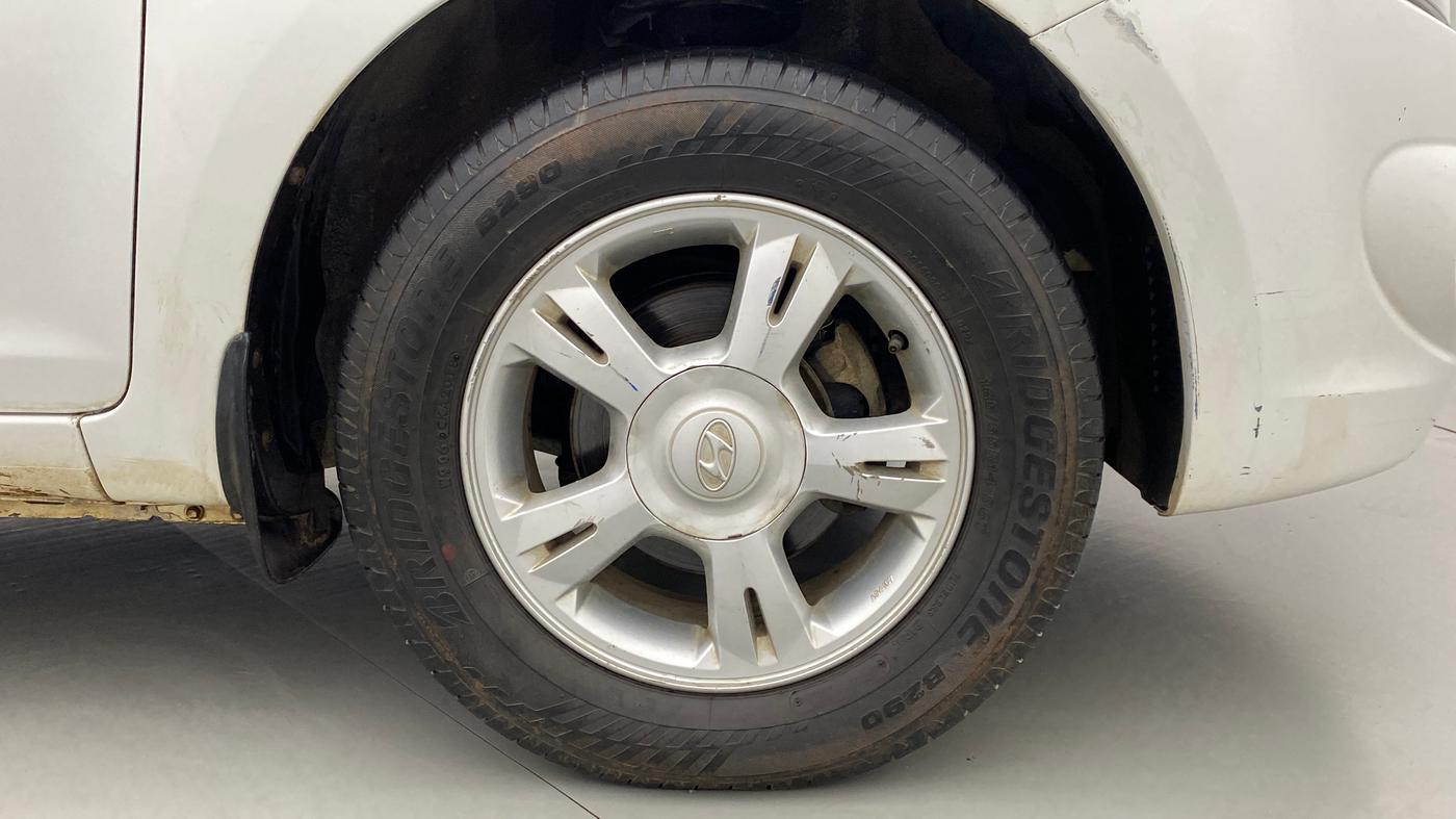 2010 Hyundai i20 SPORTZ 1.2 O, Petrol, Manual, 92,215 km, Right Front Wheel