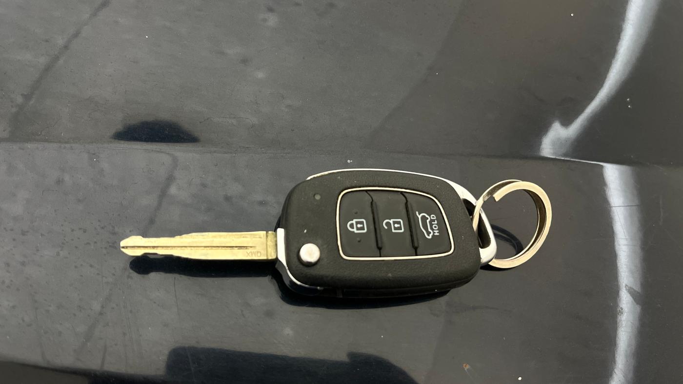 2022 Hyundai NEW I20 SPORTZ 1.2 MT, Petrol, Manual, 30,850 km, Key Close Up