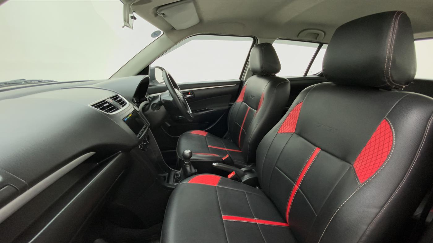 2014 Maruti Swift VXI, Petrol, Manual, 33,841 km, Right Side Front Door Cabin