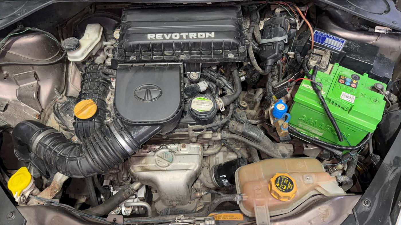 2017 Tata Tiago XE PETROL, CNG, Manual, 82,008 km, Engine View