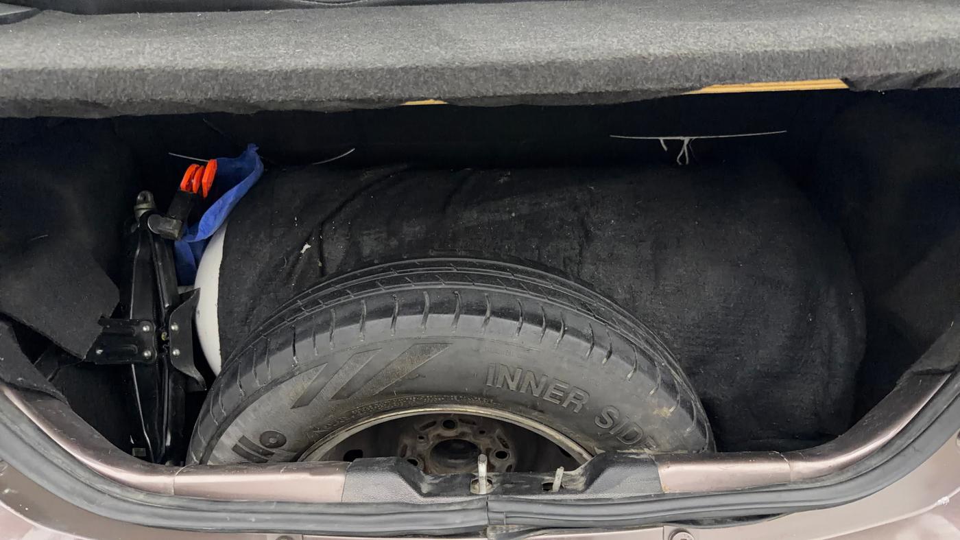 2017 Tata Tiago XE PETROL, CNG, Manual, 82,008 km, Boot Inside
