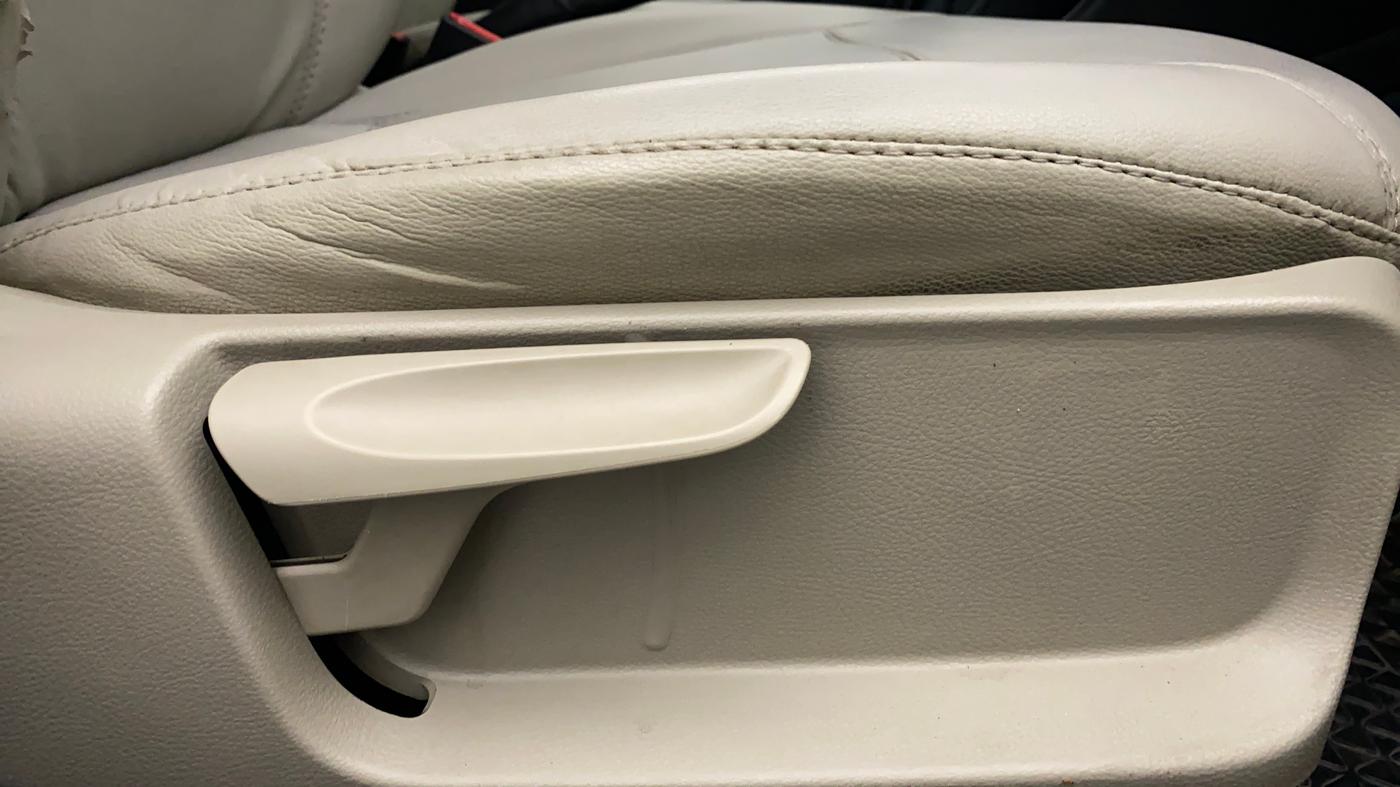 2013 Volkswagen Polo HIGHLINE1.2L PETROL, Petrol, Manual, 30,322 km, Driver Side Adjustment Panel