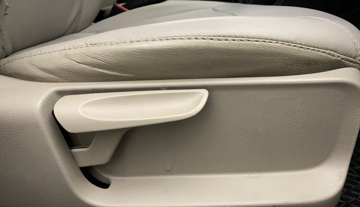 2013 Volkswagen Polo HIGHLINE1.2L PETROL, Petrol, Manual, 30,322 km, Driver Side Adjustment Panel