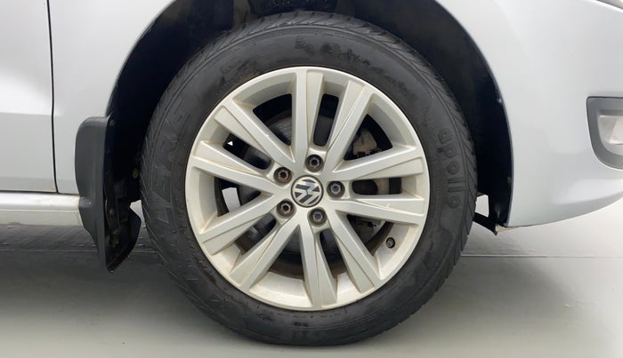 2013 Volkswagen Polo HIGHLINE1.2L PETROL, Petrol, Manual, 30,322 km, Right Front Wheel